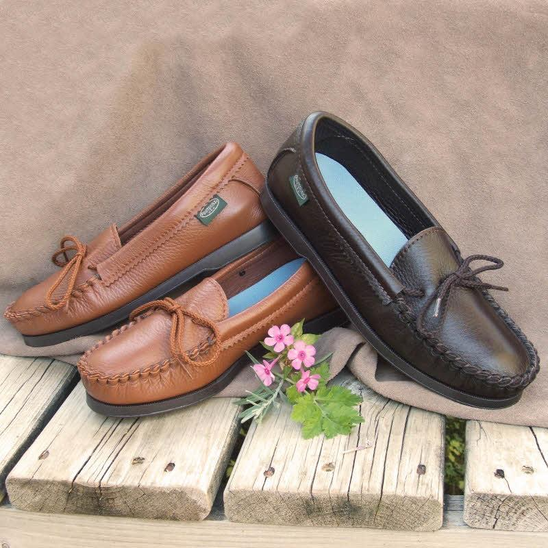 Women&#39;s Slip-On Shoes