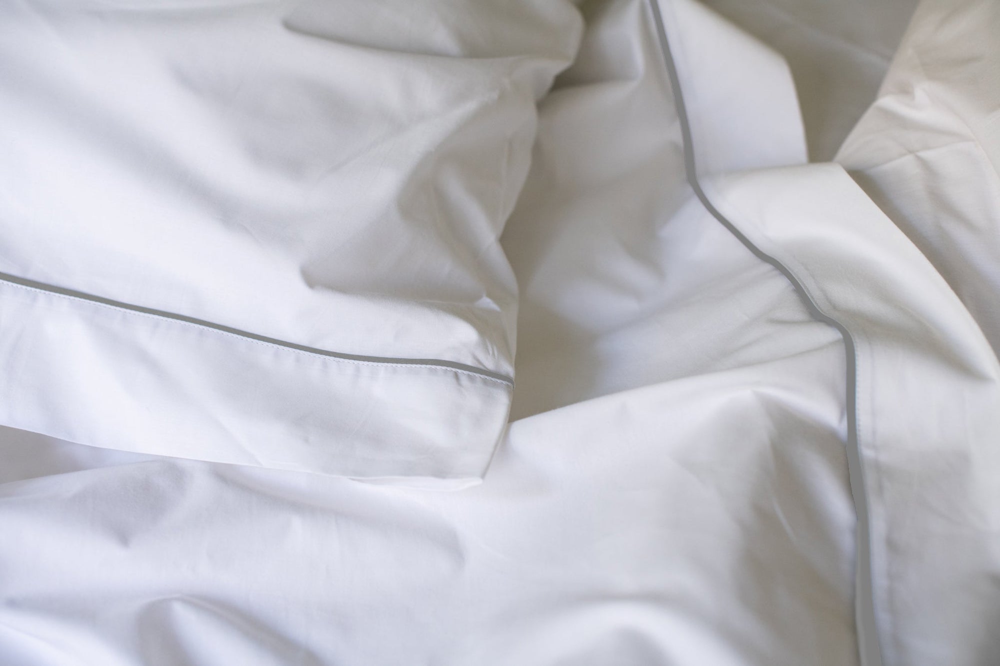 Cotton Piping Design Bed Sheet Set