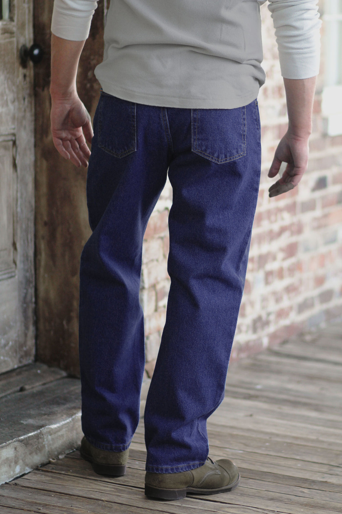 Gusset Relaxed Fit Jean - Stonewash